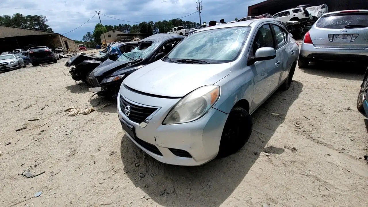 Photo of 2012 Nissan Versa