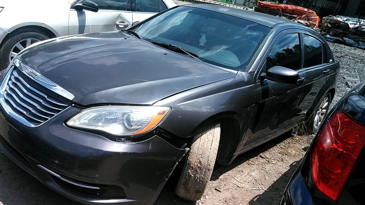 Photo of 2014 Chrysler 200