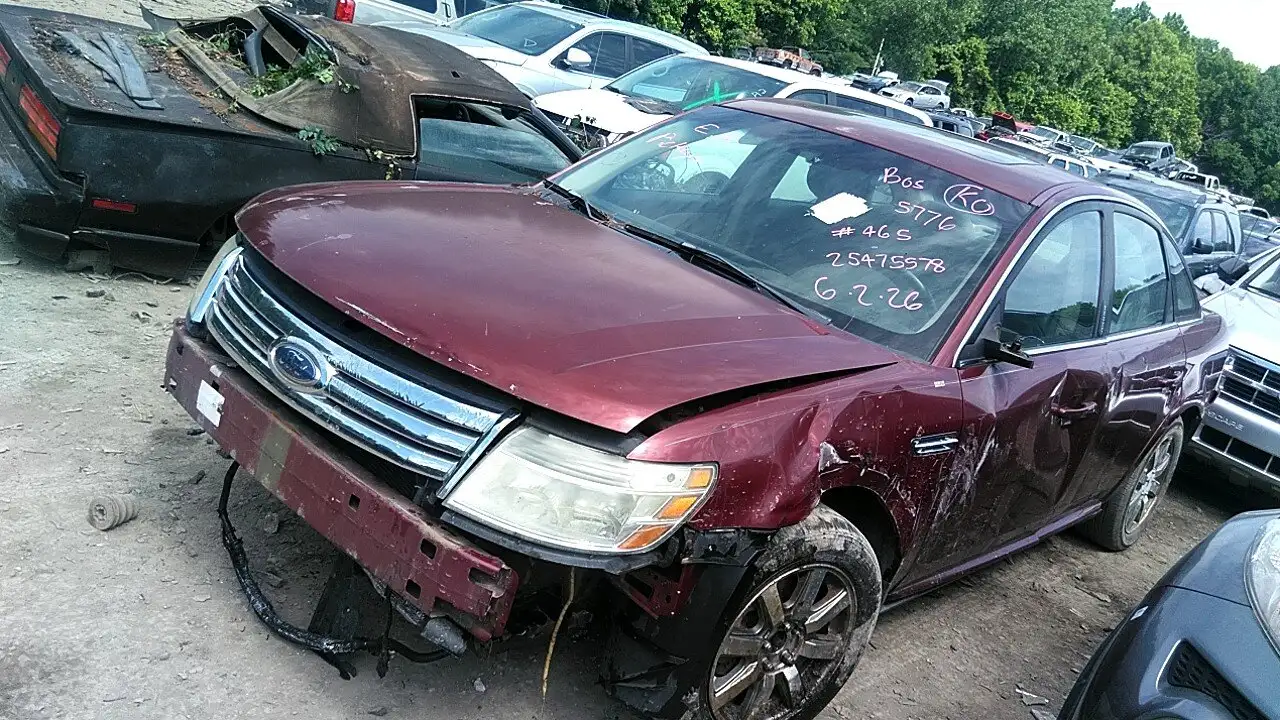 Photo of 2008 Ford Taurus
