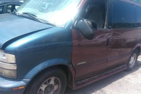 Photo of 2000 Chevrolet Astro