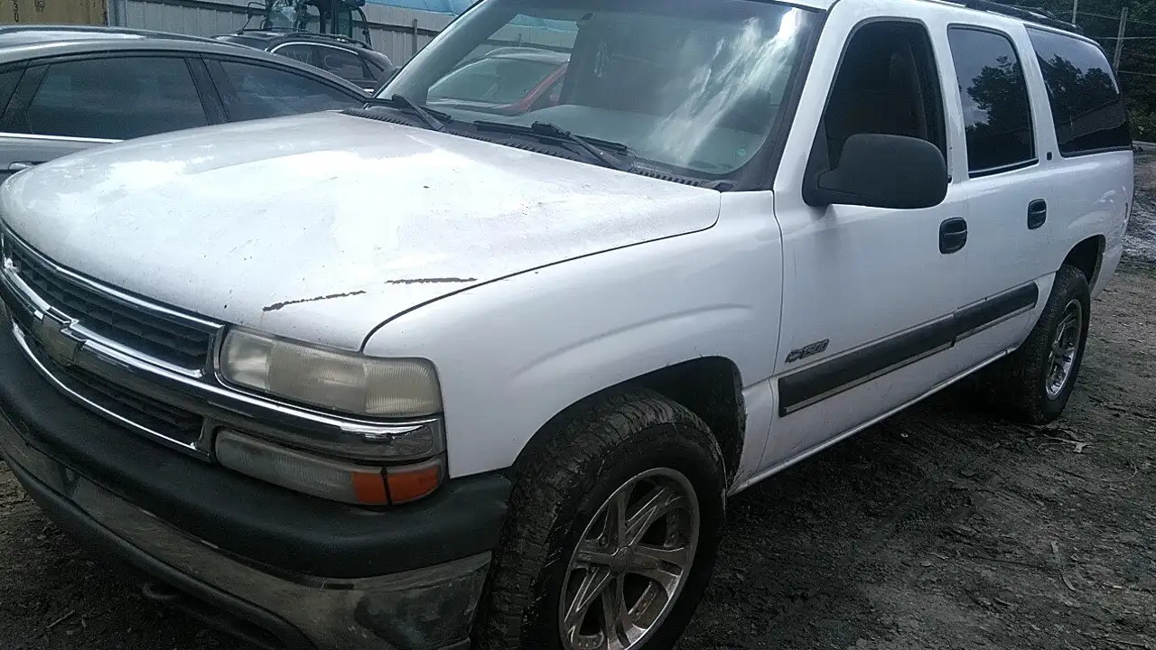 Photo of 2000 Chevrolet Suburban 1500