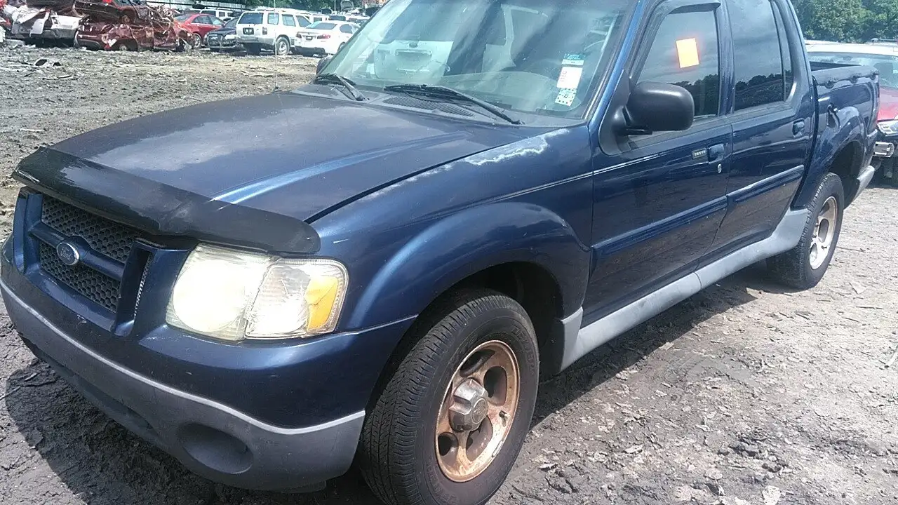 Photo of 2005 Ford Explorer Sport Trac