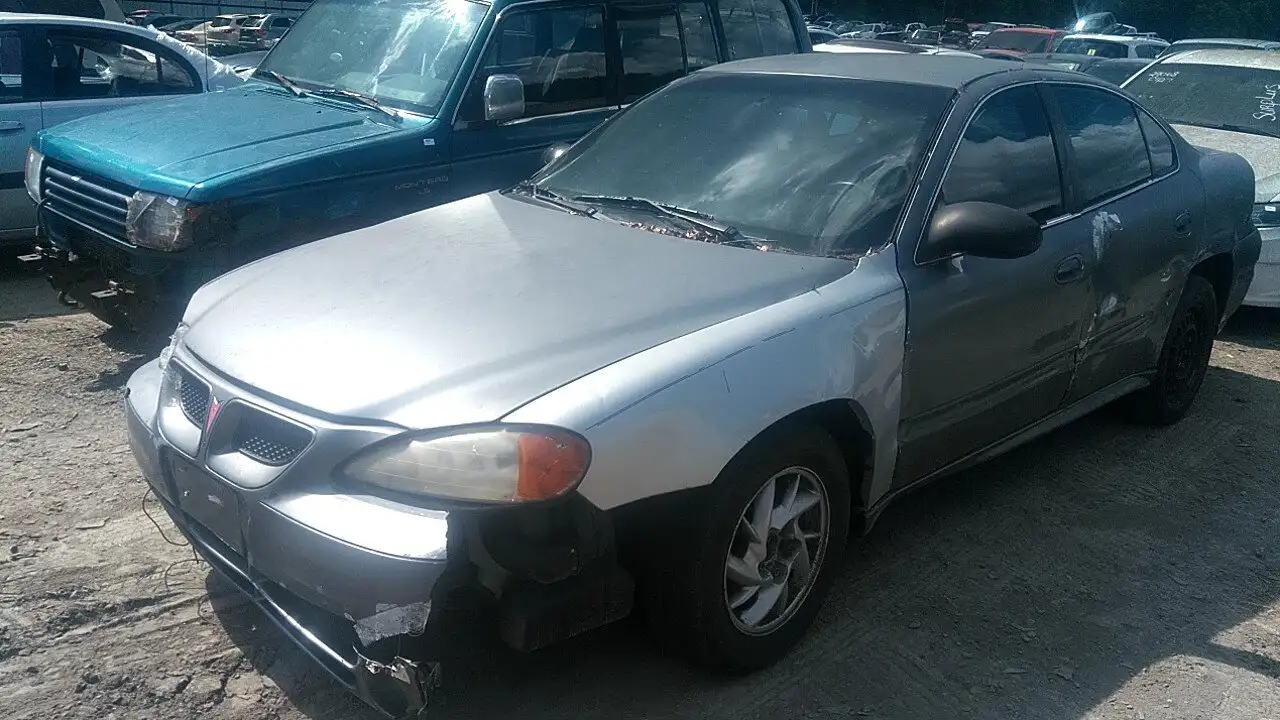 Photo of 2004 Pontiac Grand Am