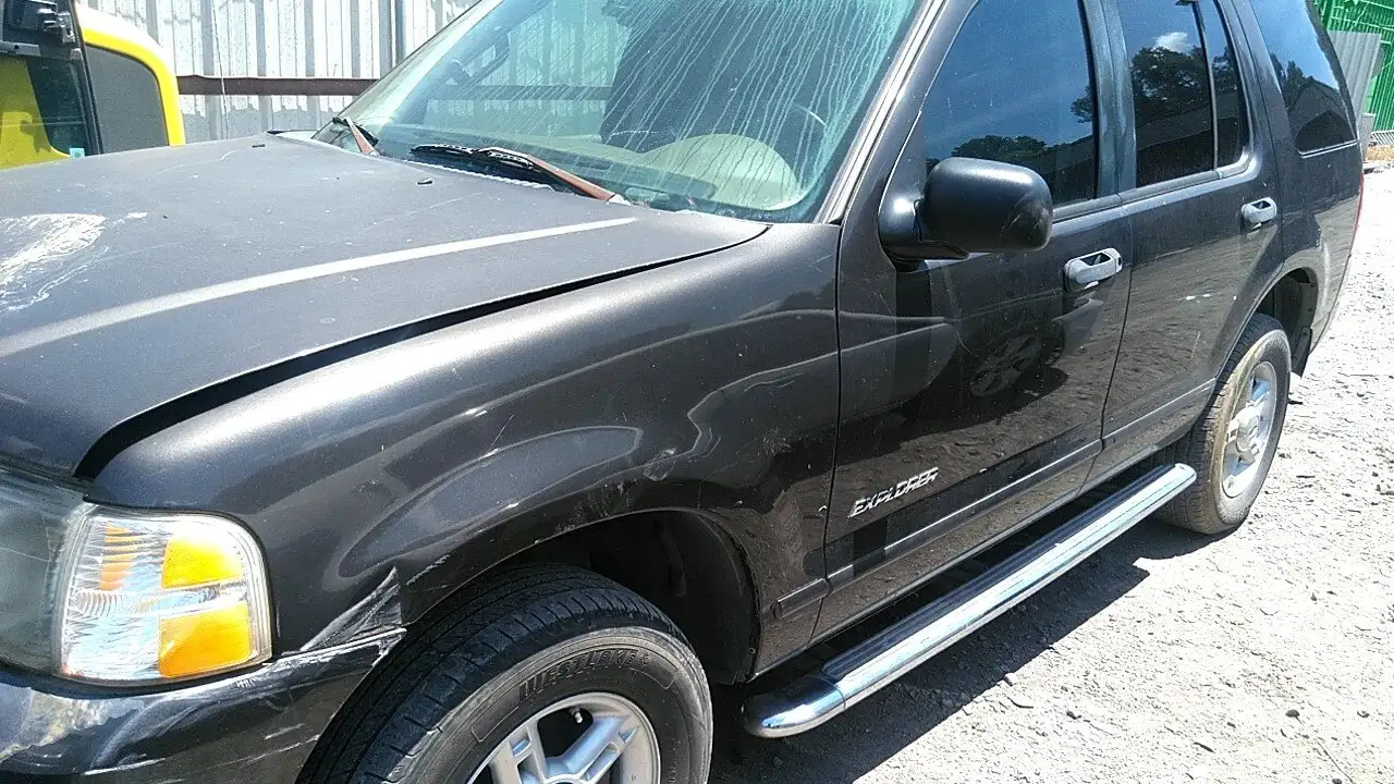 Photo of 2005 Ford Explorer