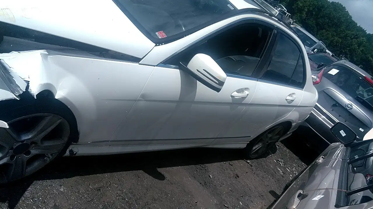 Photo of 2010 Mercedes-Benz C300