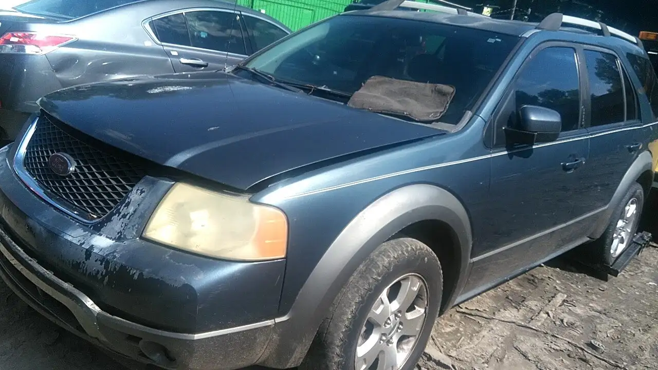 Photo of 2005 Ford Freestyle