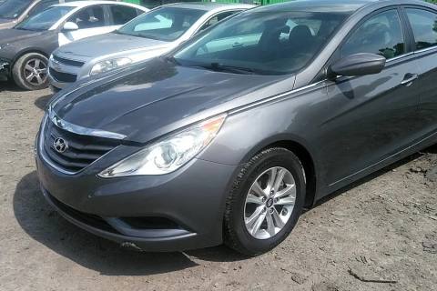 Photo of 2011 Hyundai Sonata