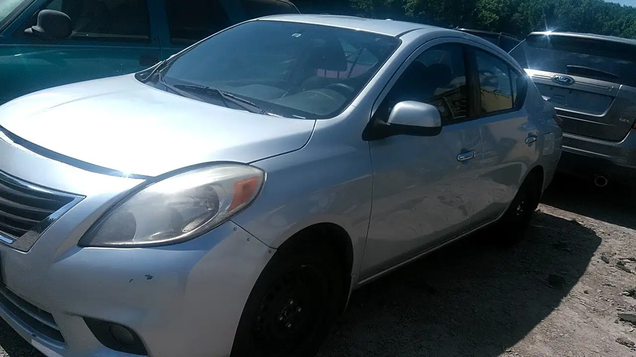 Photo of 2013 Nissan Versa