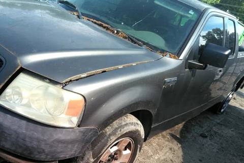 Photo of 2004 Ford F-150