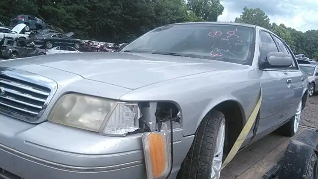 Photo of 1998 Ford Crown Victoria