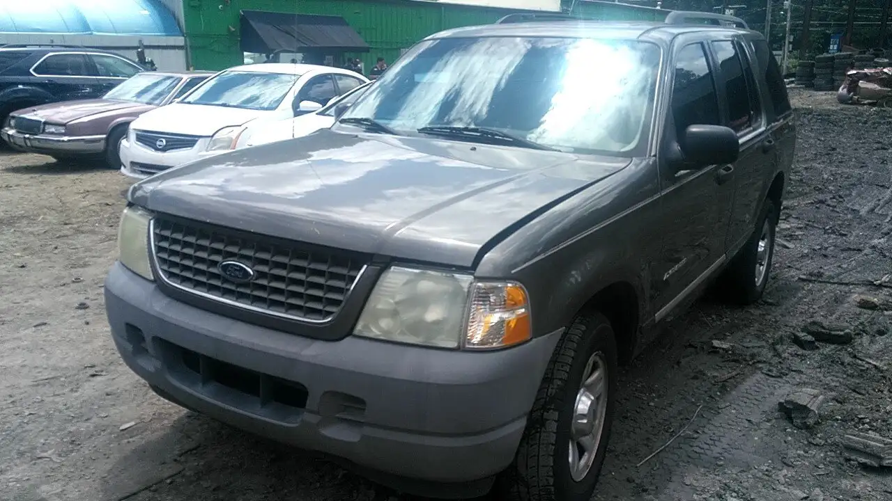 Photo of 2002 Ford Explorer