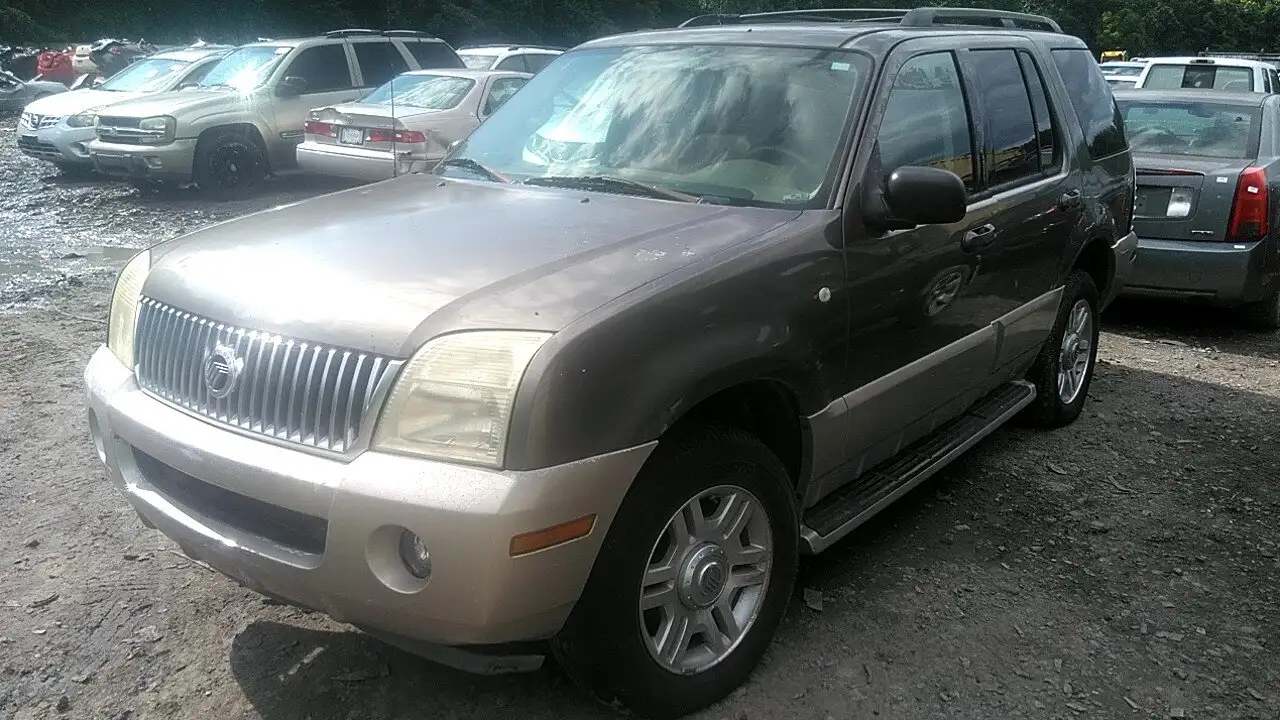Photo of 2004 Mercury Mountaineer
