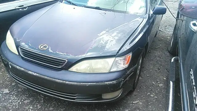 Photo of 1999 Lexus Es300