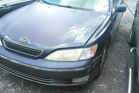 Photo of 1999 Lexus Es300