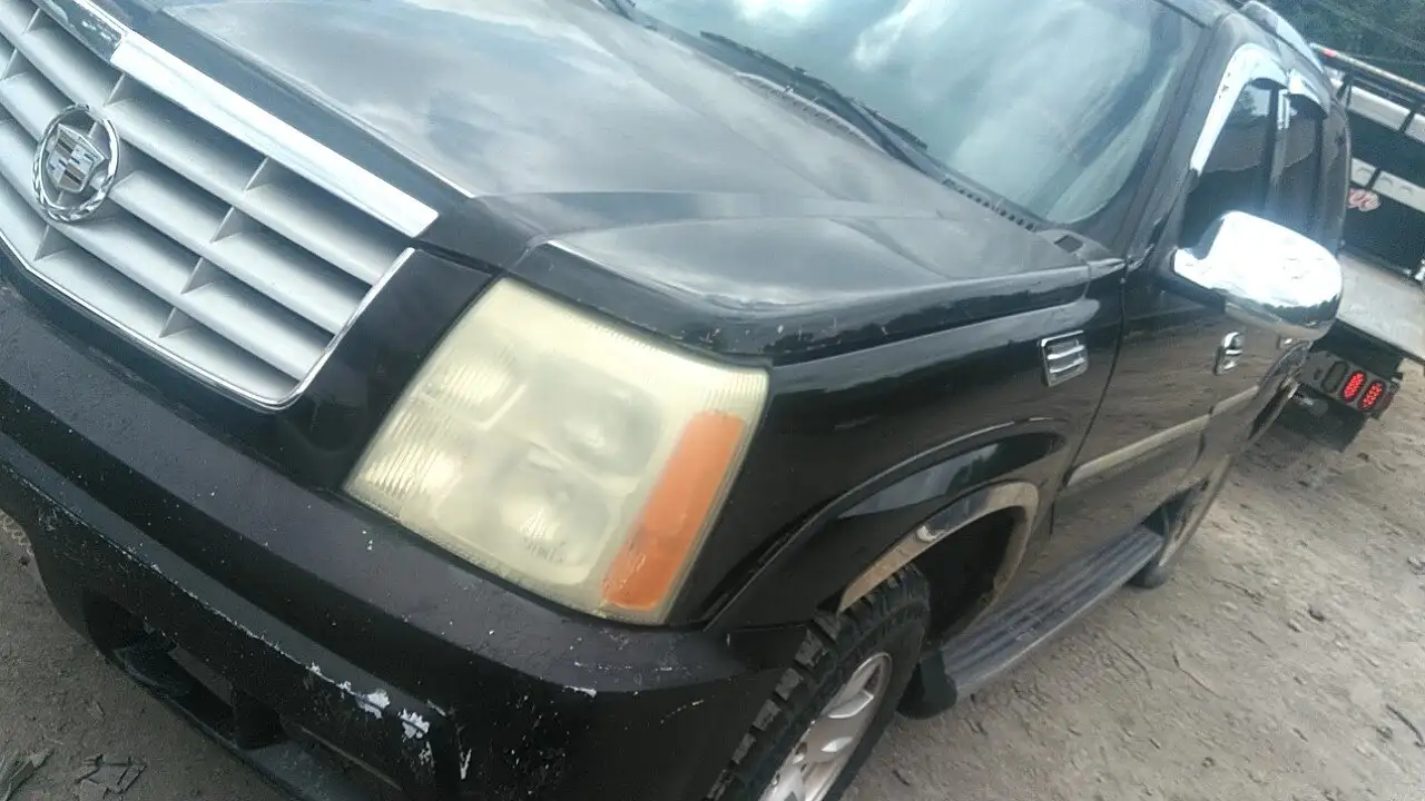 Photo of 2002 Cadillac Escalade