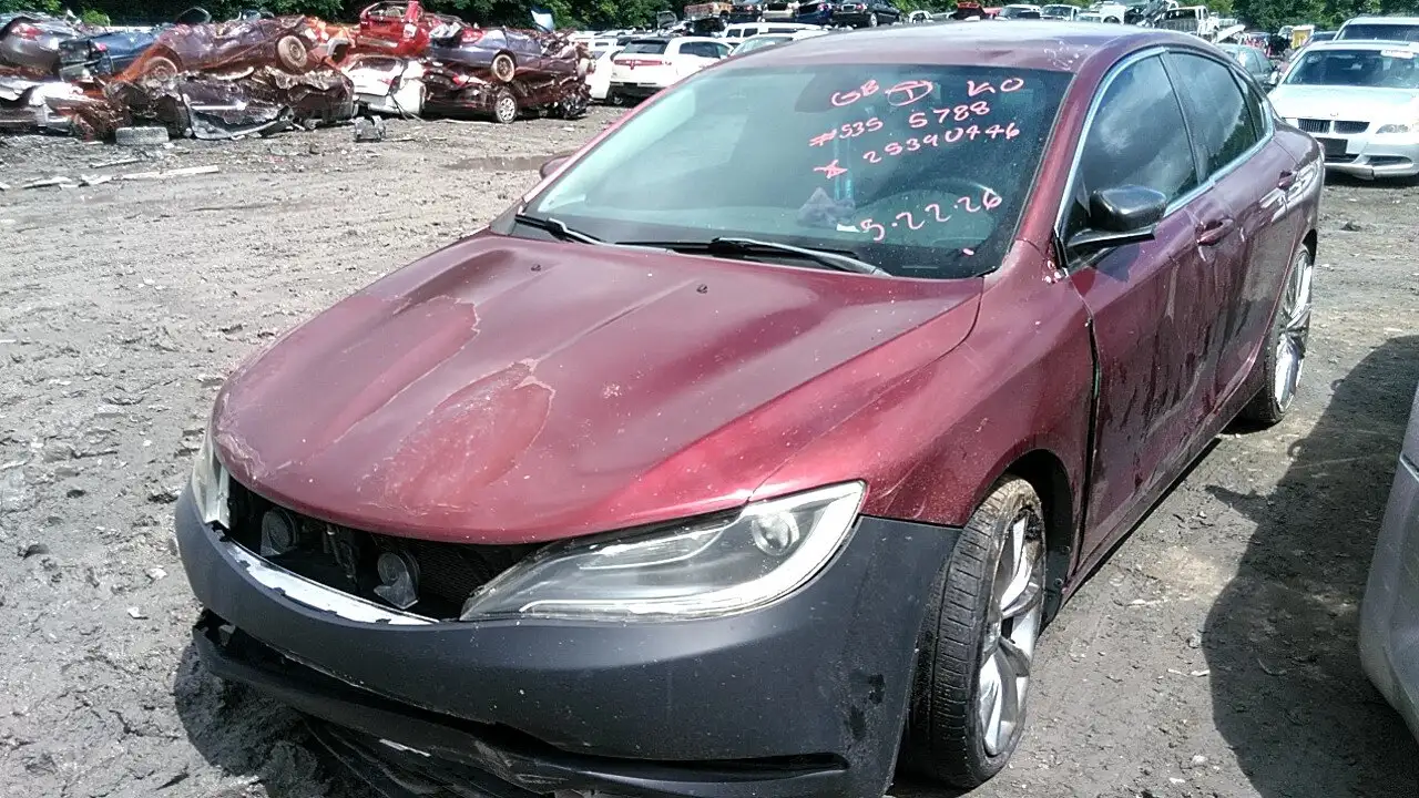 Photo of 2015 Chrysler 200