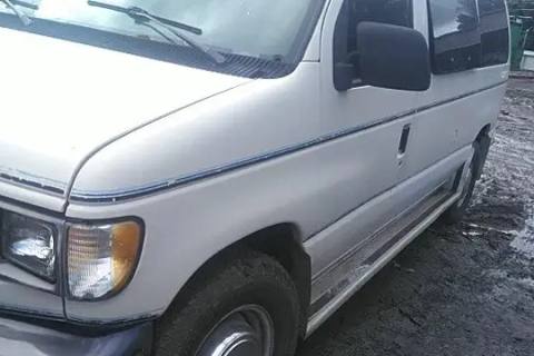 Photo of 1992 Ford E-350 Econoline Club Wagon