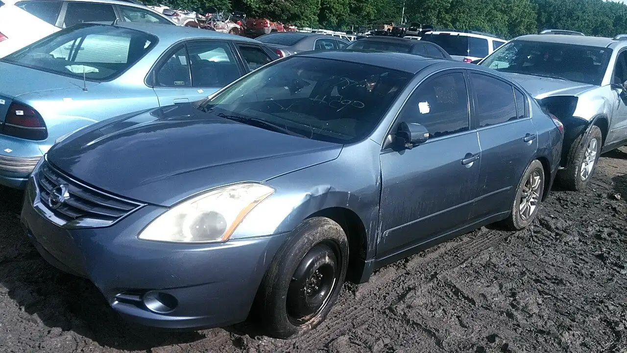 Photo of 2010 Nissan Altima