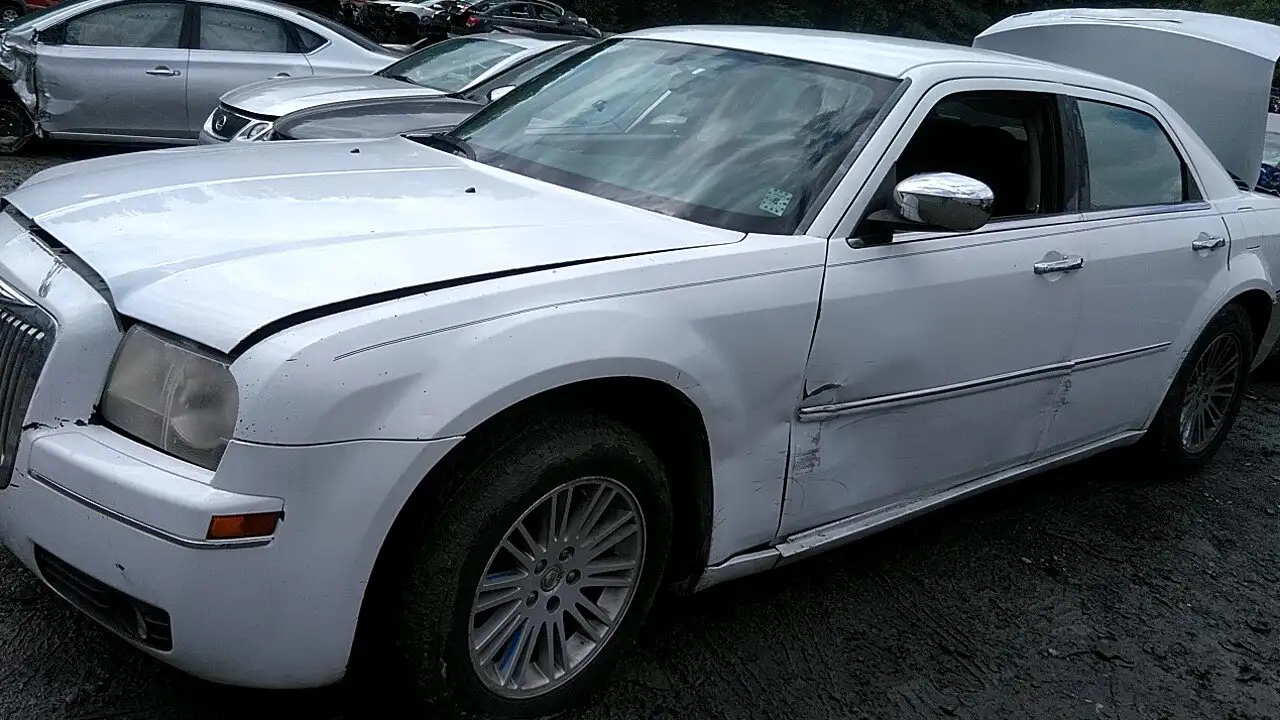 Photo of 2010 Chrysler 300
