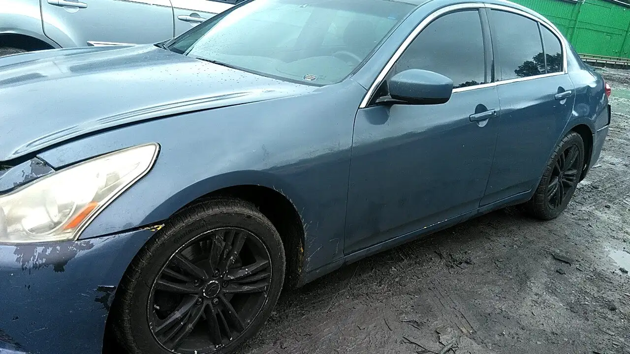 Photo of 2011 Infiniti G25