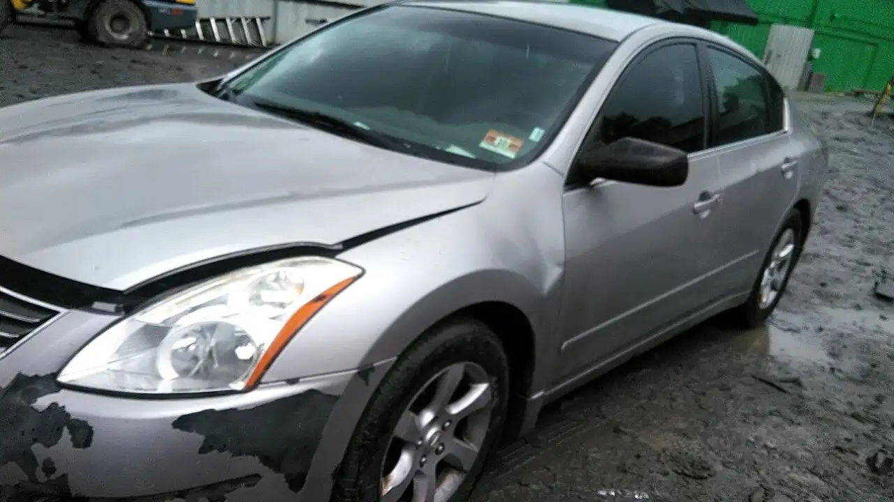 Photo of 2010 Nissan Altima