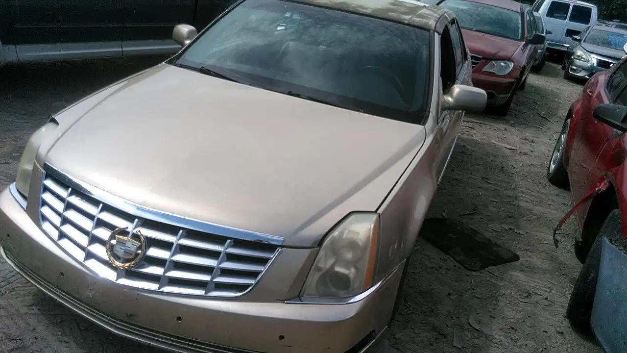 Photo of 2006 Cadillac Dts