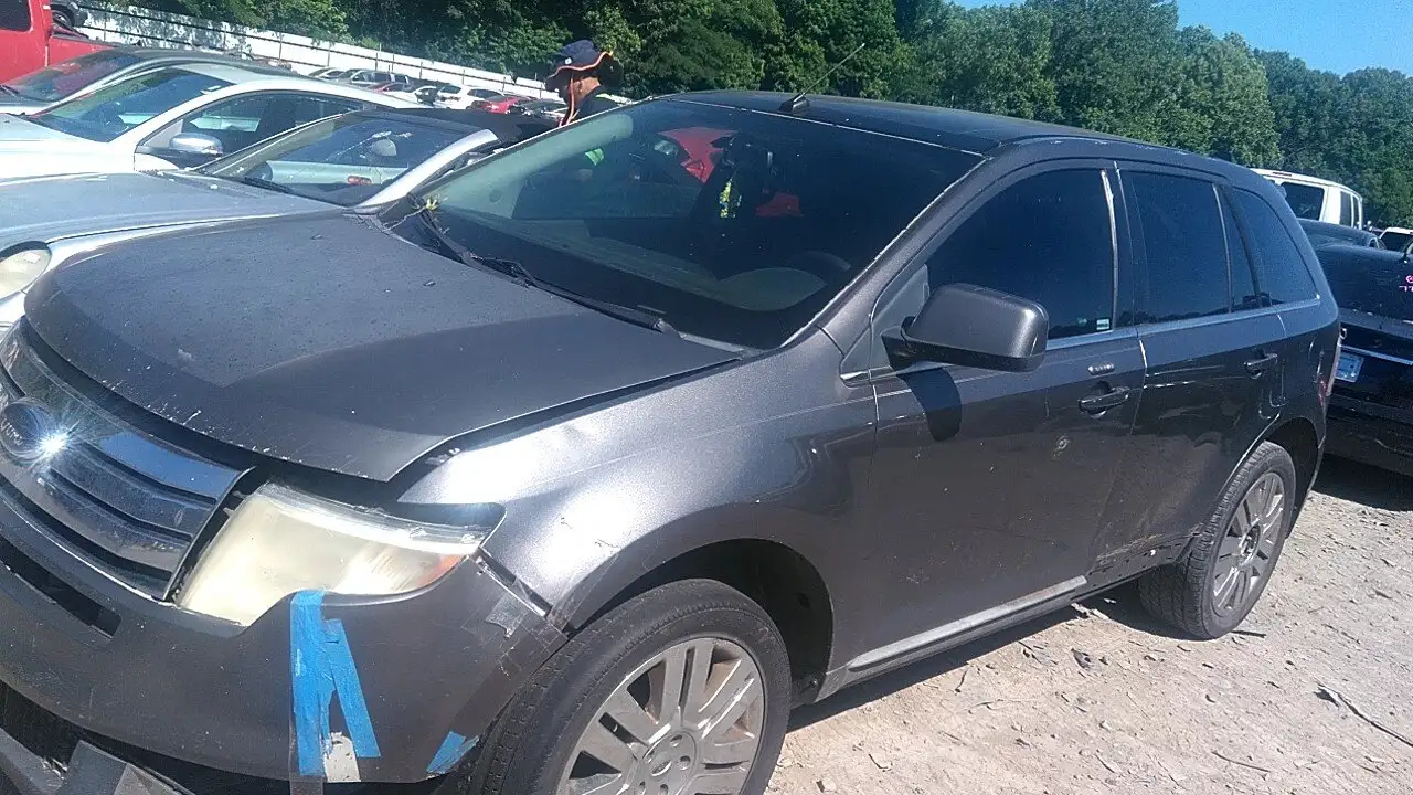 Photo of 2010 Ford Edge