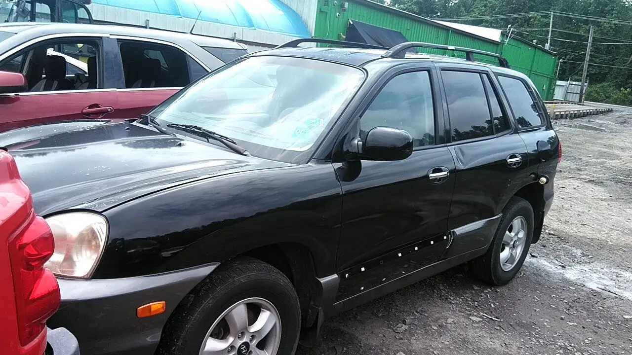Photo of 2005 Hyundai Santa Fe