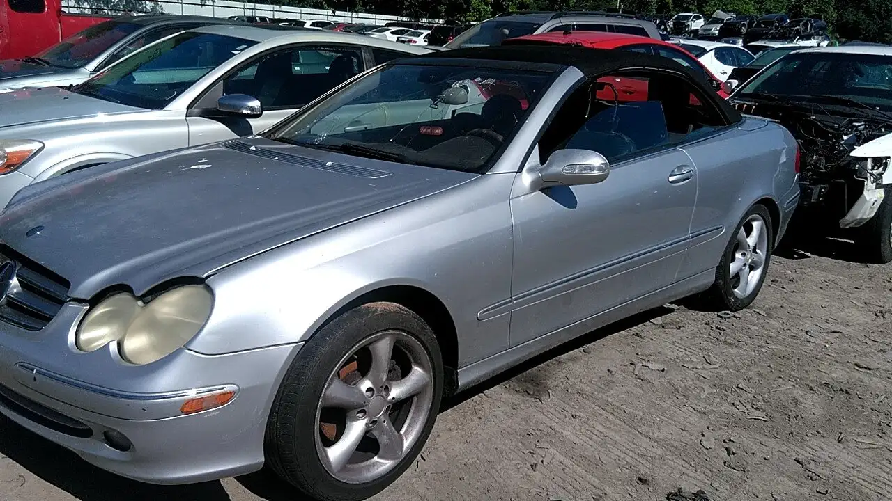 Photo of 2005 Mercedes-Benz Clk320