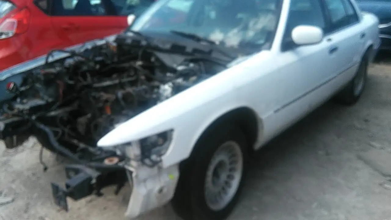 Photo of 2000 Mercury Grand Marquis