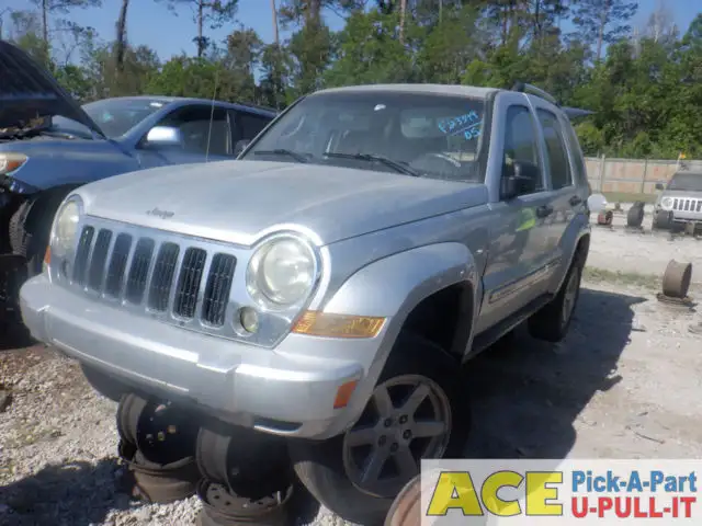 Photo of 2005 Jeep Liberty