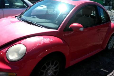 Photo of 2004 Volkswagen Beetle