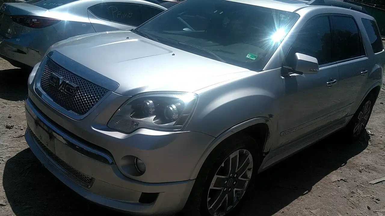 Photo of 2011 Gmc Acadia