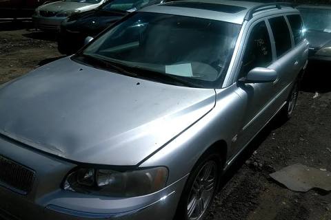 Photo of 2006 Volvo V70