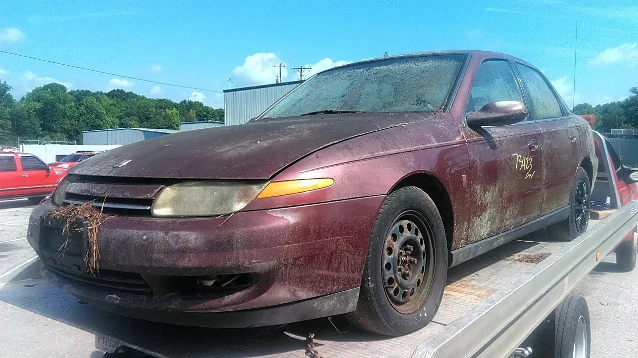 Photo of 2002 Saturn L200