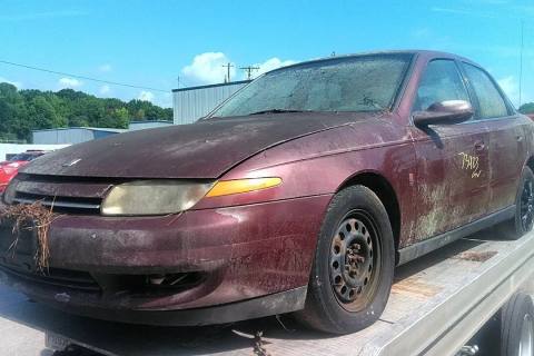 Photo of 2002 Saturn L200