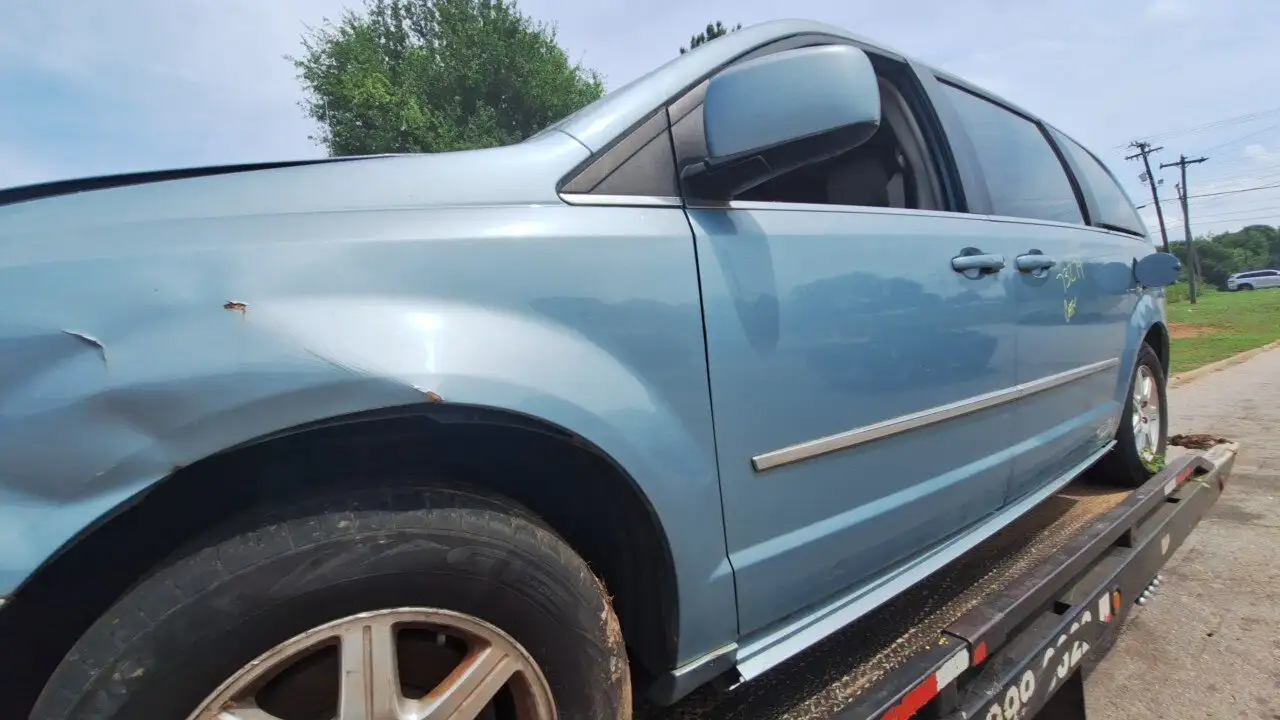 Photo of 2009 Chrysler Town & Country
