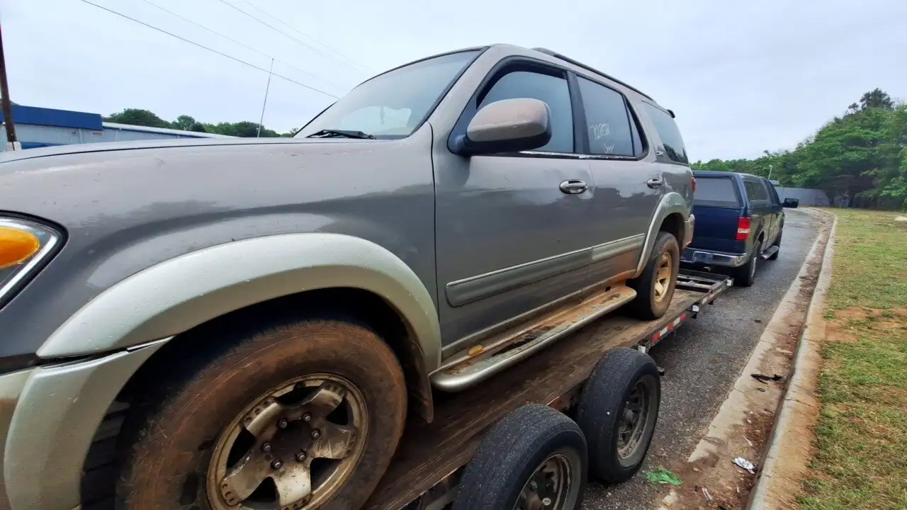 Photo of 2002 Toyota Sequoia