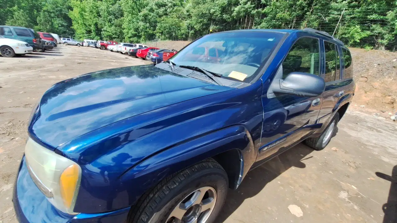 Photo of 2002 Chevrolet Trailblazer