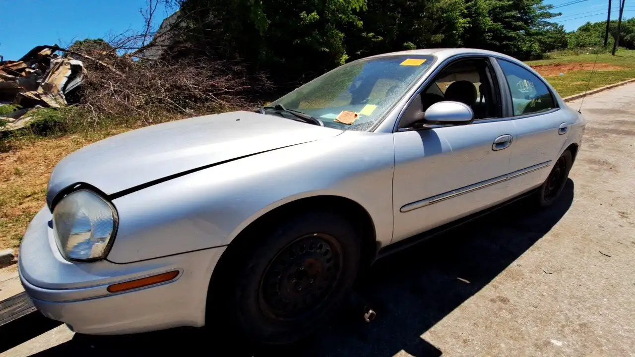 Photo of 2002 Mercury Sable