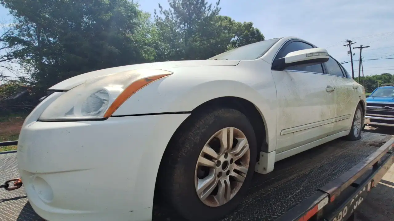Photo of 2010 Nissan Altima