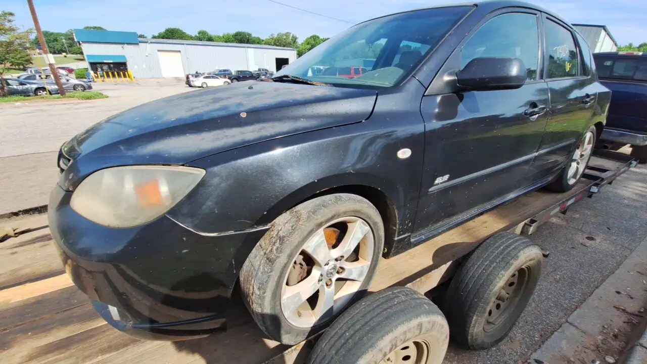 Photo of 2005 Mazda 3