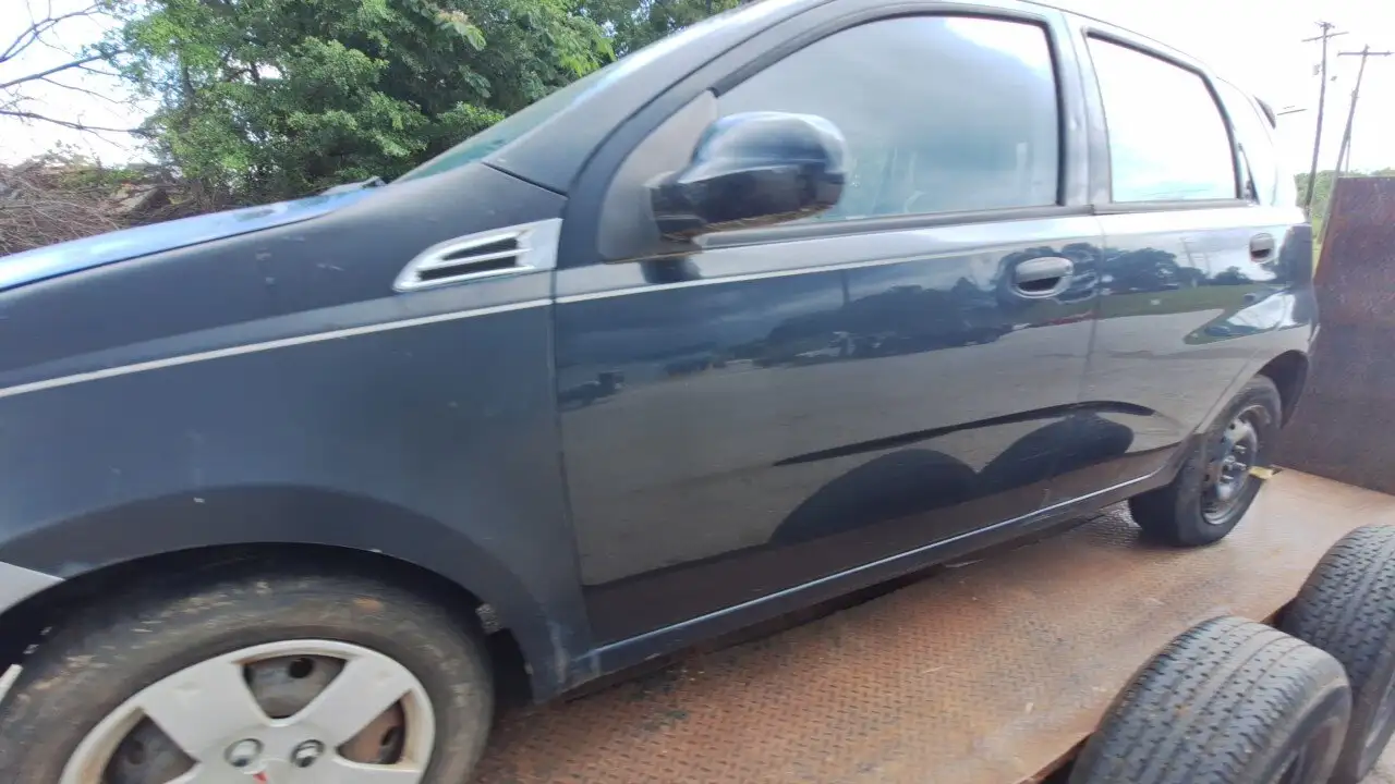 Photo of 2009 Pontiac G3