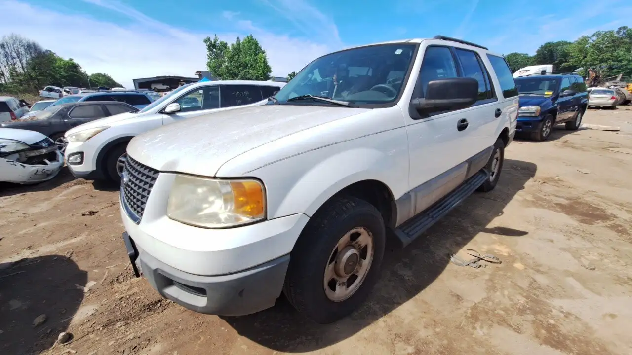 Photo of 2005 Ford Expedition