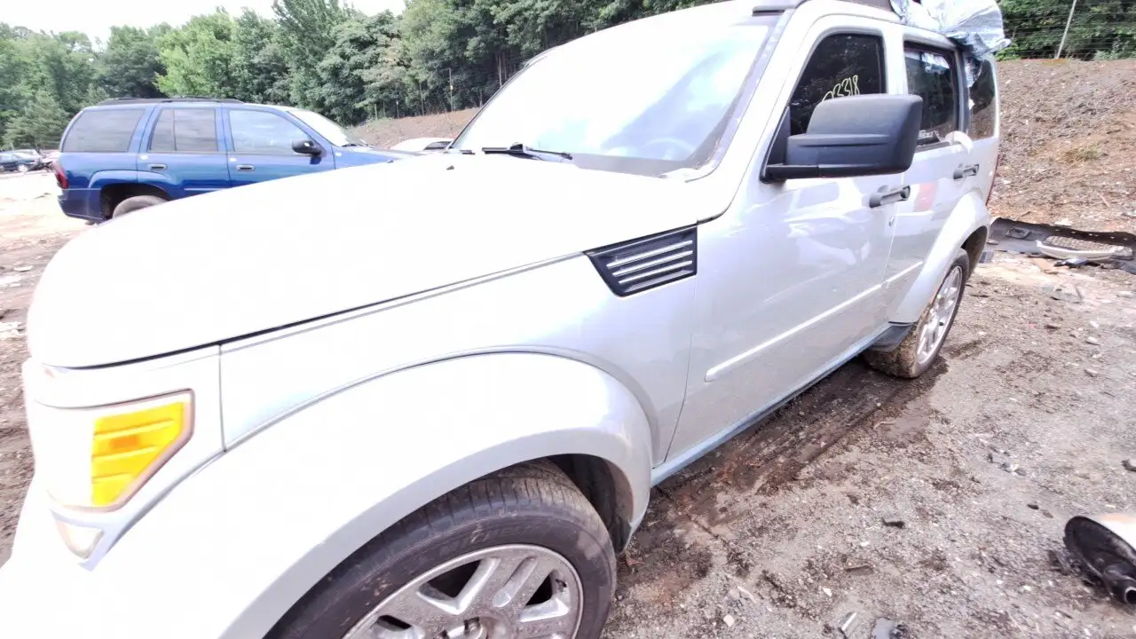 Photo of 2011 Dodge Nitro