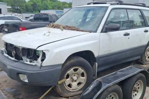 Photo of 1999 Subaru Forester