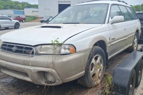 Photo of 1998 Subaru Legacy