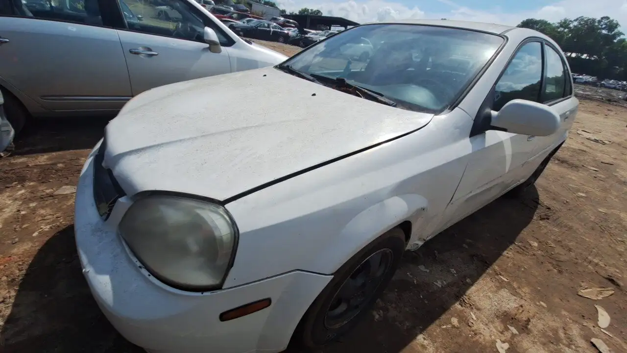 Photo of 2005 Suzuki Forenza