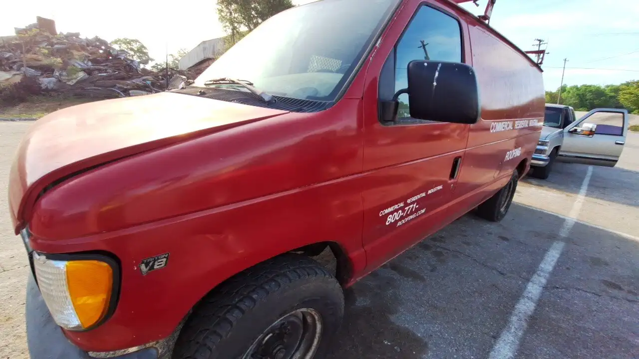 Photo of 2002 Ford E-250 Econoline