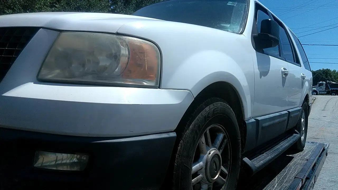 Photo of 2003 Ford Expedition